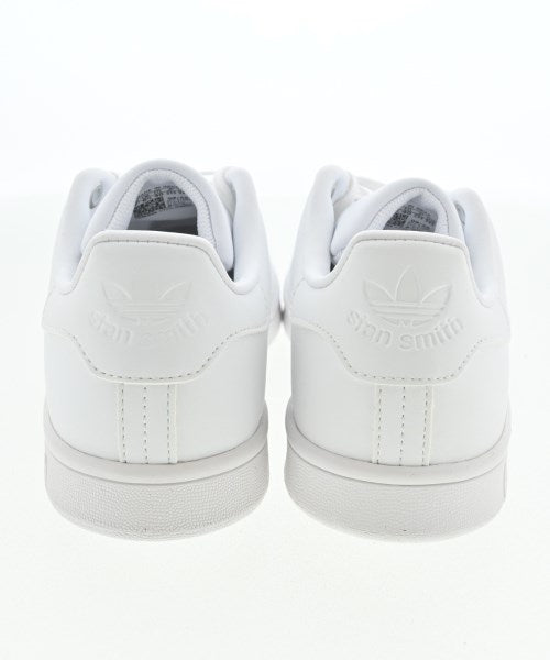 adidas รองเท้าผ้าใบ