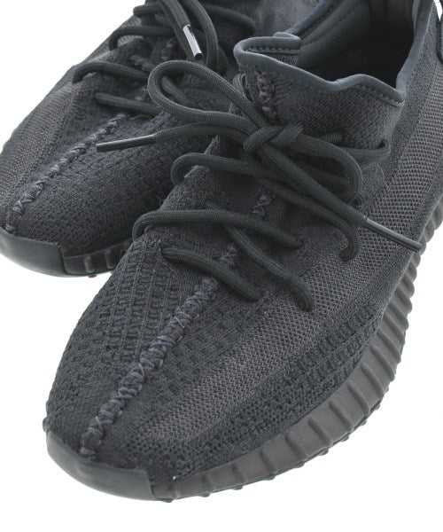 adidas รองเท้าผ้าใบ
