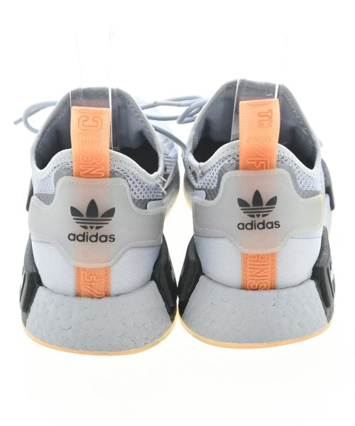 adidas รองเท้าผ้าใบ