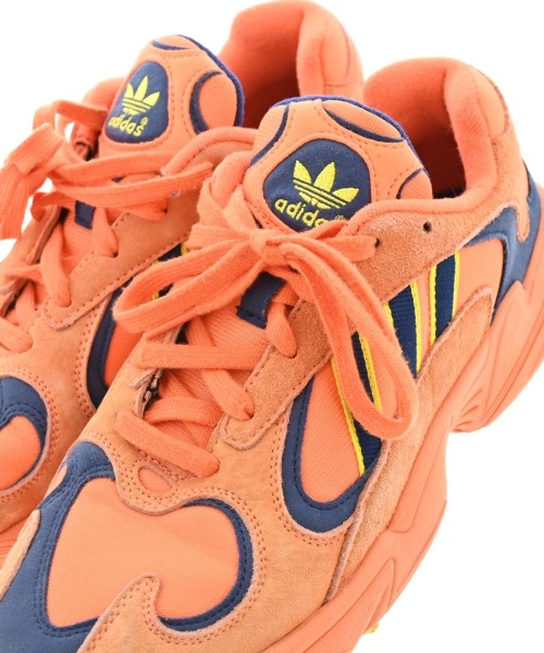 adidas รองเท้าผ้าใบ