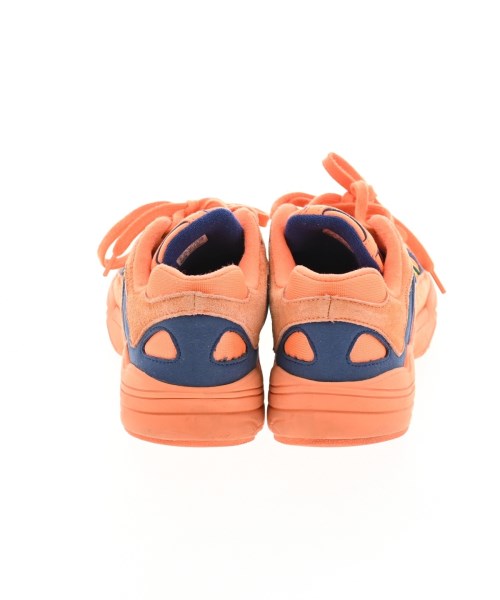 adidas รองเท้าผ้าใบ