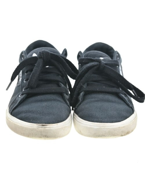 adidas รองเท้าผ้าใบ