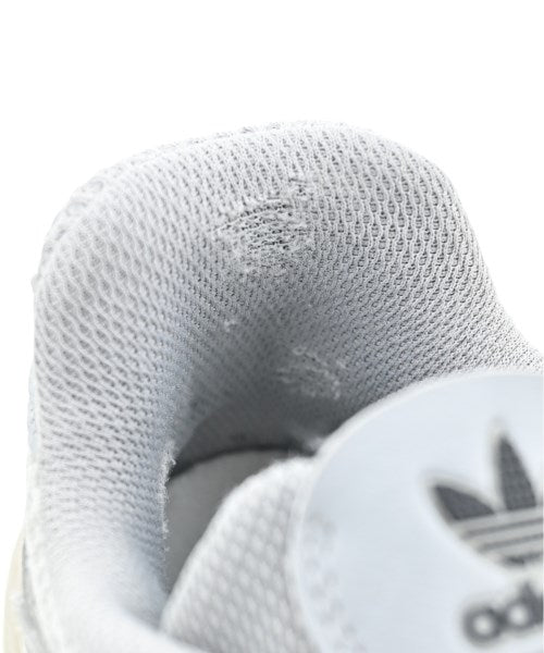 adidas รองเท้าผ้าใบ