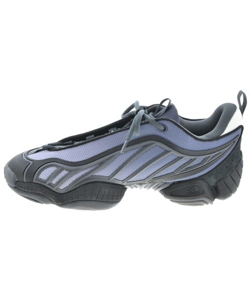 adidas รองเท้าผ้าใบ