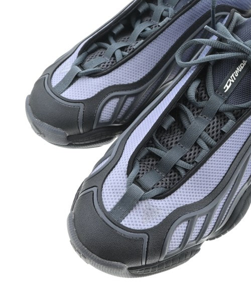 adidas รองเท้าผ้าใบ