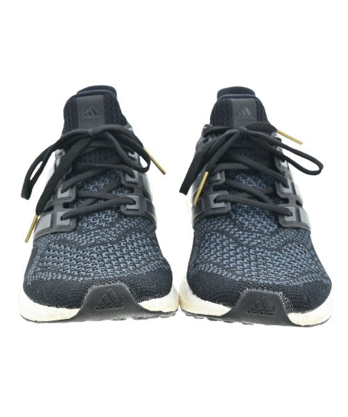 adidas รองเท้าผ้าใบ