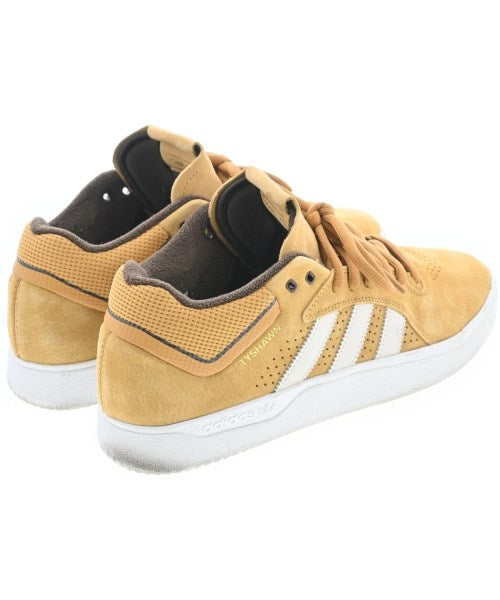 adidas รองเท้าผ้าใบ