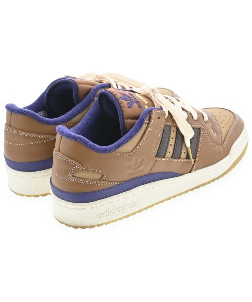 adidas รองเท้าผ้าใบ