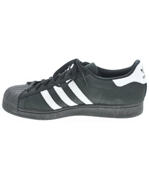 adidas รองเท้าผ้าใบ