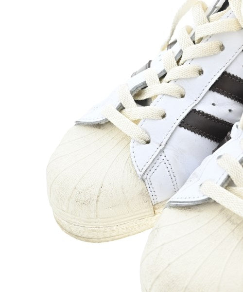 adidas รองเท้าผ้าใบ