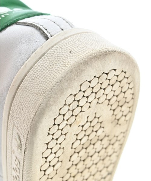 adidas รองเท้าผ้าใบ