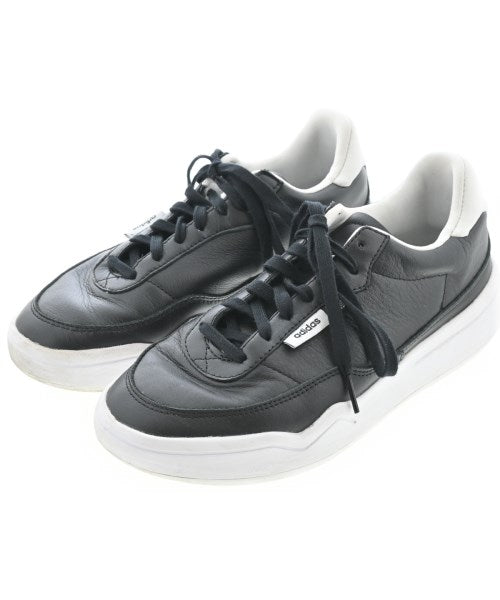 adidas รองเท้าผ้าใบ