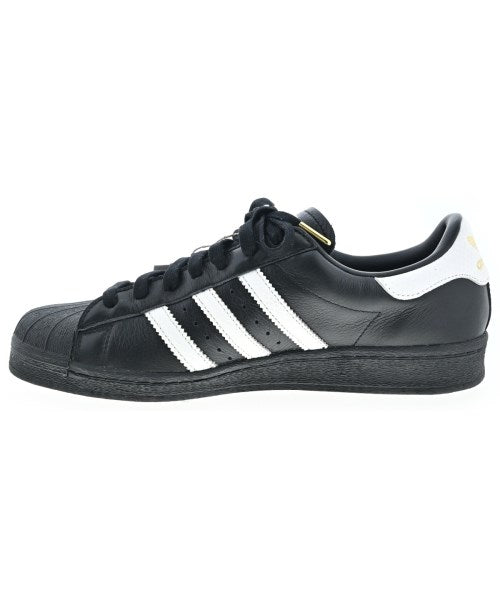 adidas รองเท้าผ้าใบ