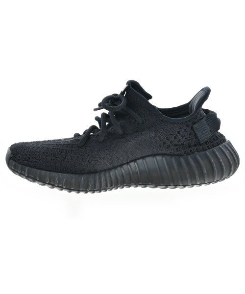 adidas รองเท้าผ้าใบ