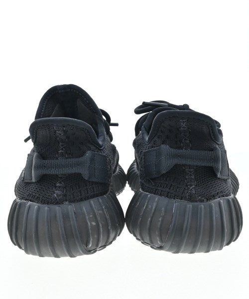 adidas รองเท้าผ้าใบ