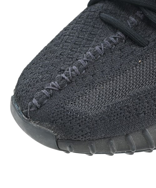 adidas รองเท้าผ้าใบ