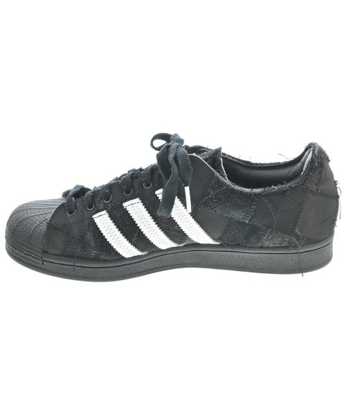 adidas รองเท้าผ้าใบ