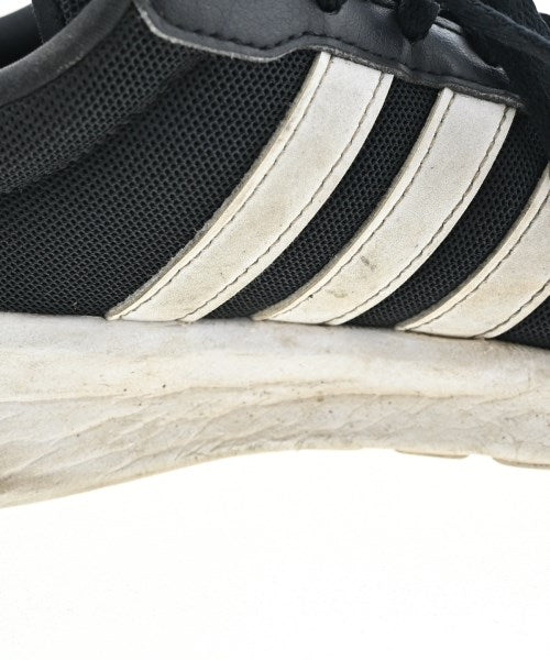 adidas รองเท้าผ้าใบ