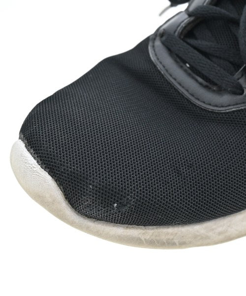 adidas รองเท้าผ้าใบ