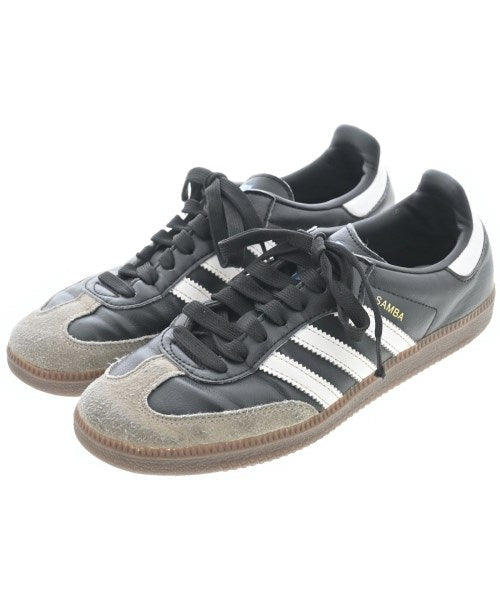 adidas รองเท้าผ้าใบ