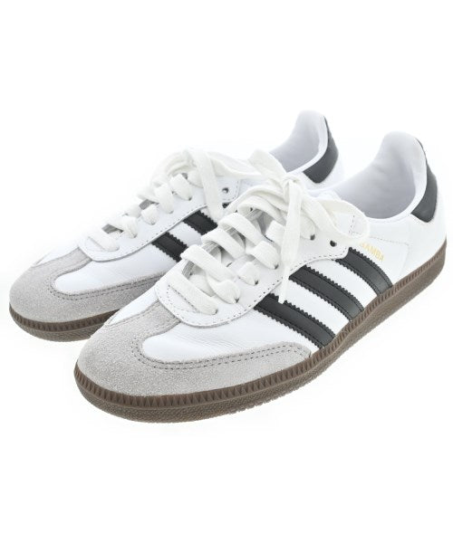 adidas รองเท้าผ้าใบ