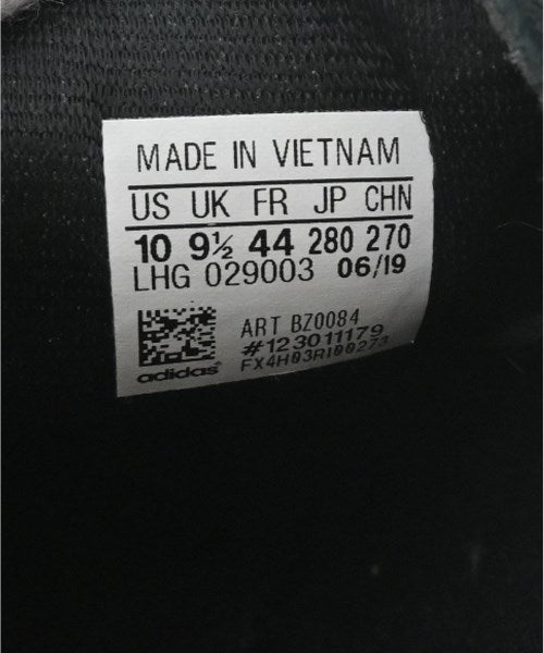 adidas รองเท้าผ้าใบ