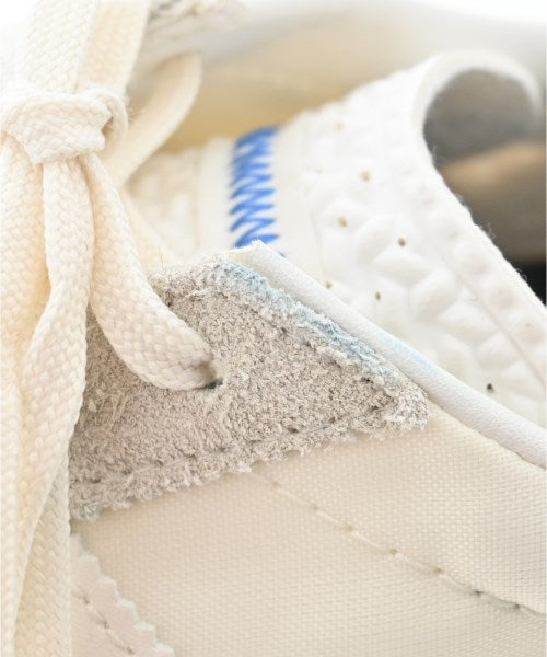 adidas รองเท้าผ้าใบ
