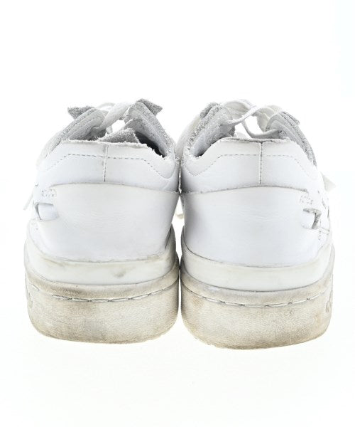 adidas รองเท้าผ้าใบ