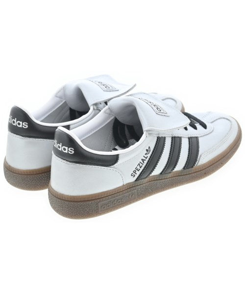 adidas รองเท้าผ้าใบ