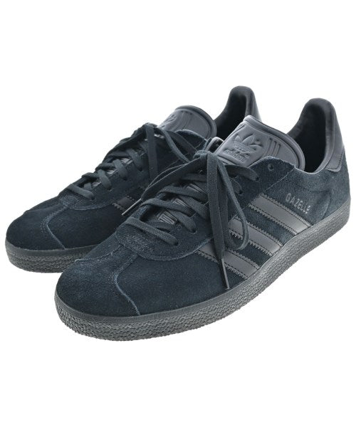 adidas รองเท้าผ้าใบ
