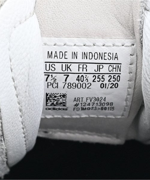adidas รองเท้าผ้าใบ