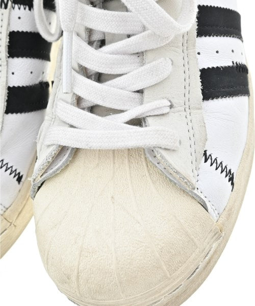 adidas รองเท้าผ้าใบ