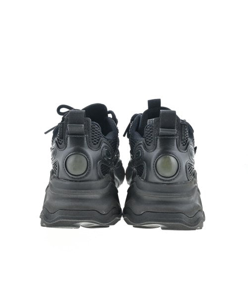 adidas รองเท้าผ้าใบ