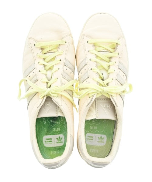 adidas รองเท้าผ้าใบ