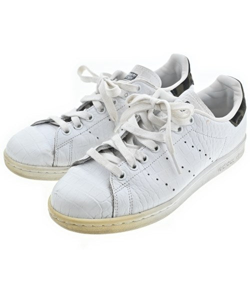 adidas รองเท้าผ้าใบ