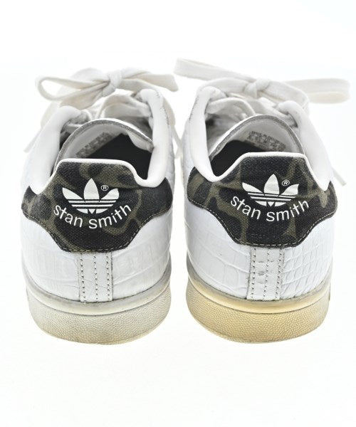 adidas รองเท้าผ้าใบ