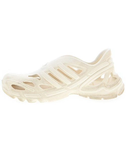 adidas รองเท้าผ้าใบ