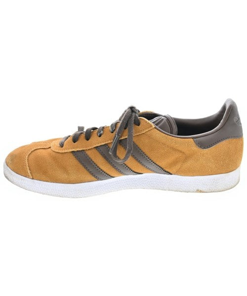 adidas รองเท้าผ้าใบ