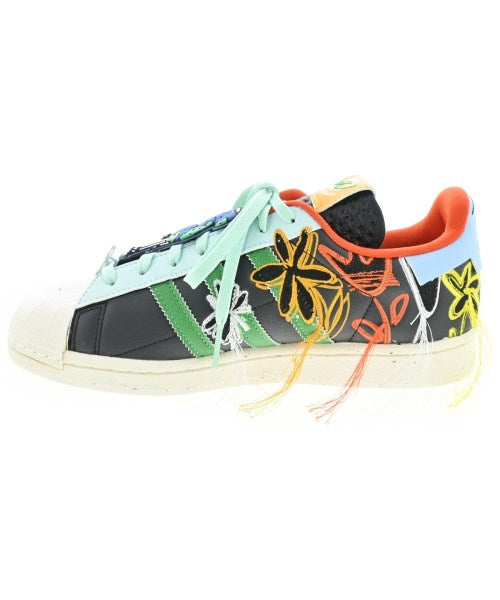 adidas รองเท้าผ้าใบ