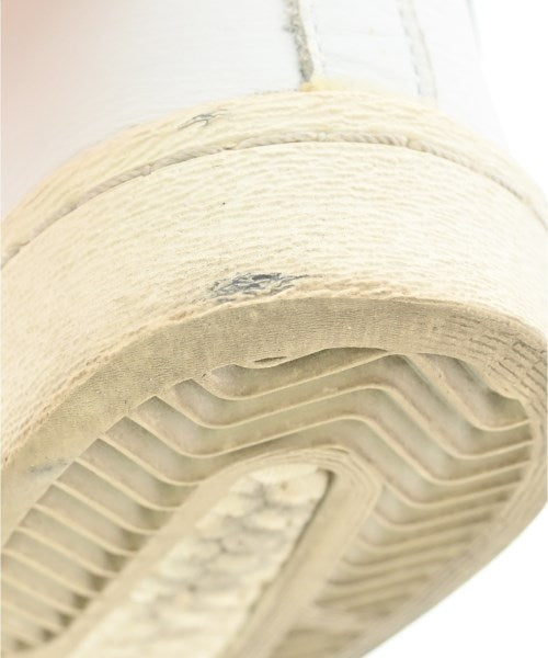 adidas รองเท้าผ้าใบ
