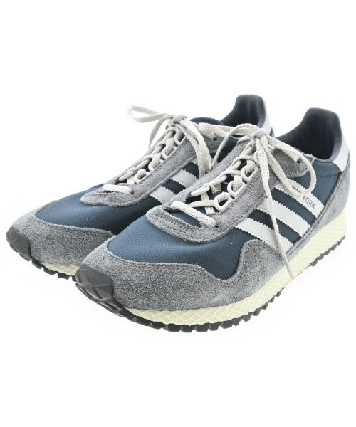 adidas รองเท้าผ้าใบ