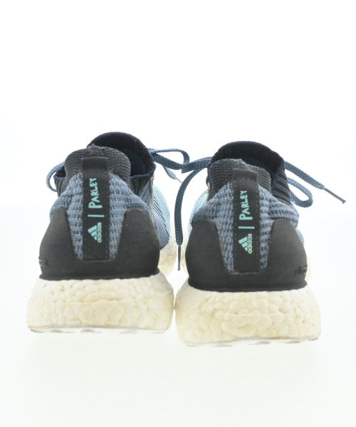adidas รองเท้าผ้าใบ