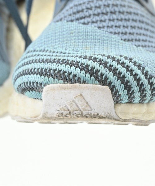 adidas รองเท้าผ้าใบ