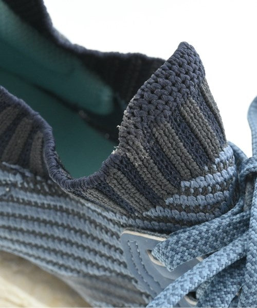 adidas รองเท้าผ้าใบ