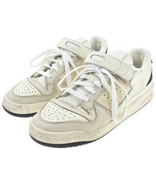adidas รองเท้าผ้าใบ