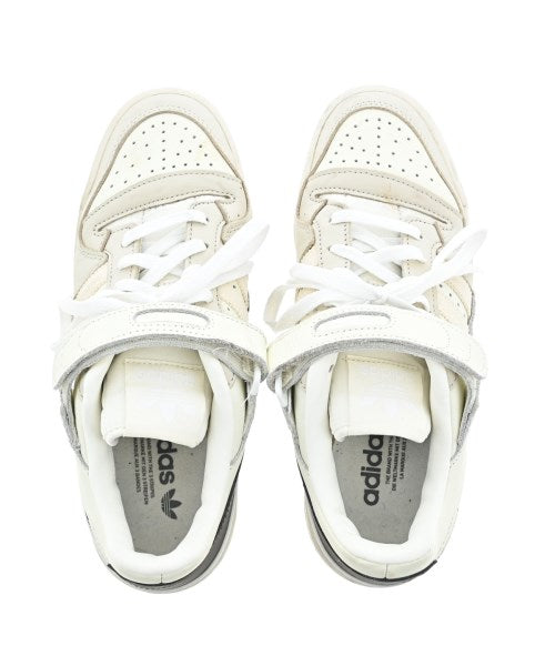 adidas รองเท้าผ้าใบ