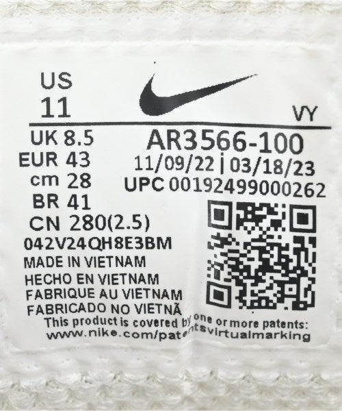 NIKE รองเท้าผ้าใบ