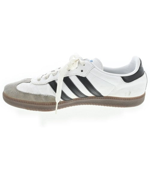 adidas รองเท้าผ้าใบ