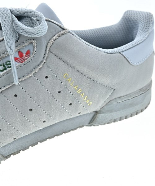 adidas รองเท้าผ้าใบ