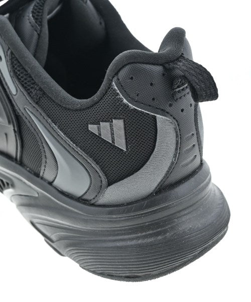 adidas รองเท้าผ้าใบ